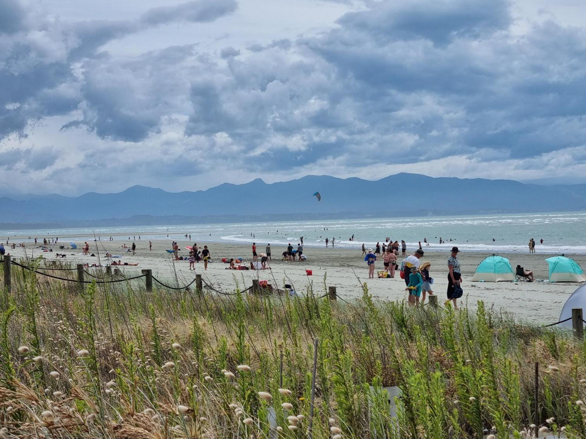 Tahuna Beach Holiday Park Nelson Buitenkant foto